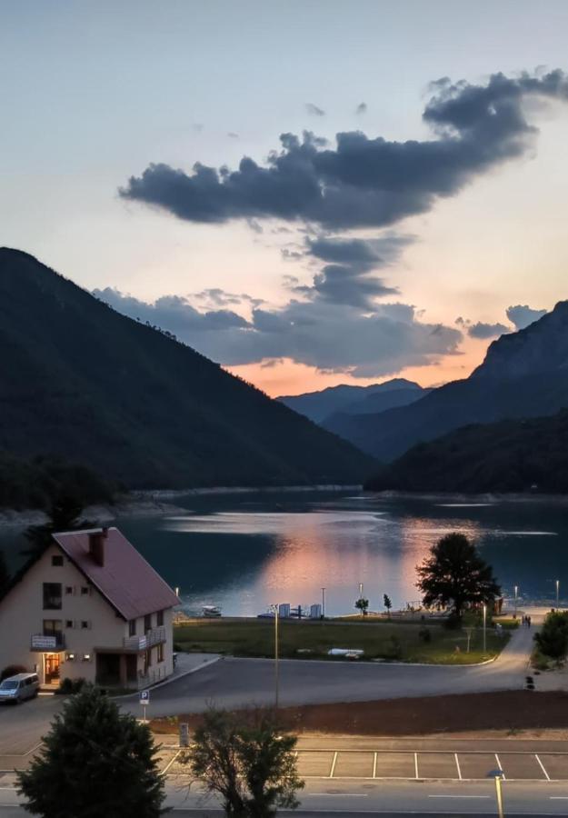Piva Lake Plužine Dış mekan fotoğraf